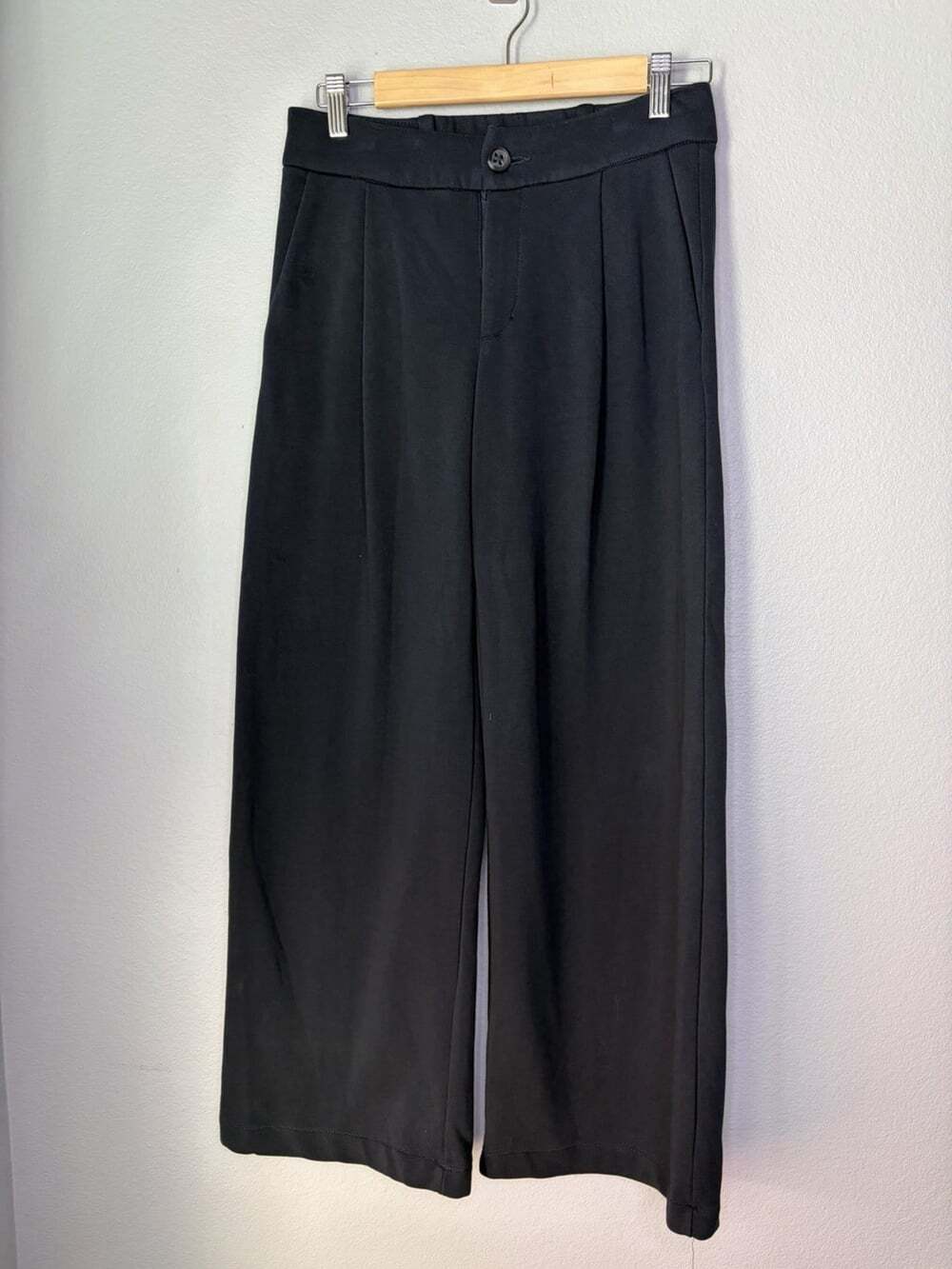 Cabi Women’s XS Button Up Soft Elastic Waist Wide Leg Navy Blue Career School